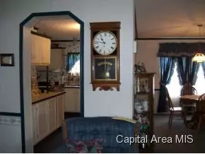 2 E Lewis, Winchester, IL 62694 photo 6