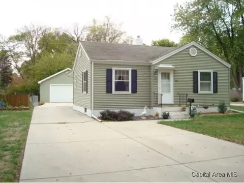 2018 Hood, Springfield, IL 62703 photo 1