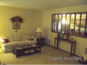 1909 Croydon Dr, Springfield, IL 62703 photo 8