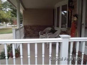 1909 Croydon Dr, Springfield, IL 62703 photo 2