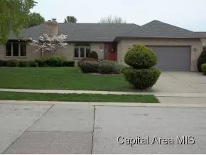 2716 Timber Pointe, Springfield, IL 62702 photo 2