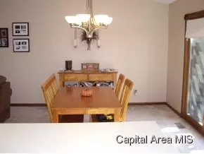 2716 Timber Pointe, Springfield, IL 62702 photo 8