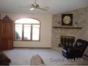 2716 Timber Pointe, Springfield, IL 62702 photo 5