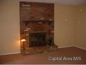 1920 Greentree, Springfield, IL 62703 photo 2