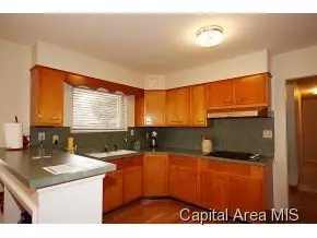 2121 Noble, Springfield, IL 62704 photo 2