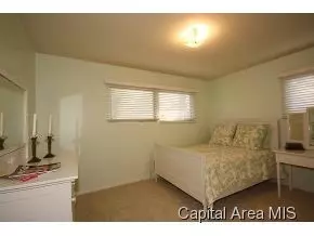 2121 Noble, Springfield, IL 62704 photo 15
