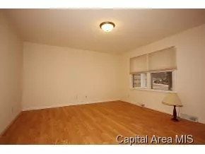 305 Collier, Springfield, IL 62704 photo 5