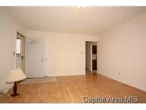 305 Collier, Springfield, IL 62704 photo 4