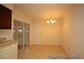 305 Collier, Springfield, IL 62704 photo 8
