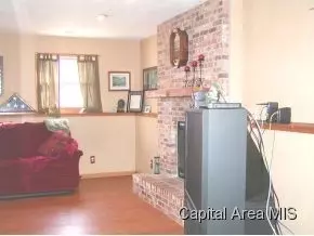 216 Walnut Valley Dr, Springfield, IL 62702 photo 13