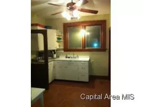 235 E Douglas, Greenview, IL 62642 photo 18