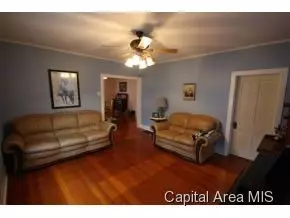 235 E Douglas, Greenview, IL 62642 photo 4