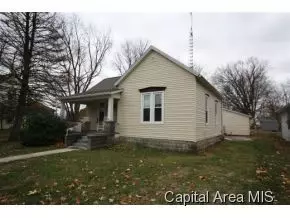 235 E Douglas, Greenview, IL 62642 photo 2