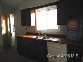 8 N Oxford Rd, Springfield, IL 62702 photo 2