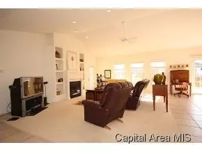 2216 Harbor Lndg, Springfield, IL 62712 photo 7