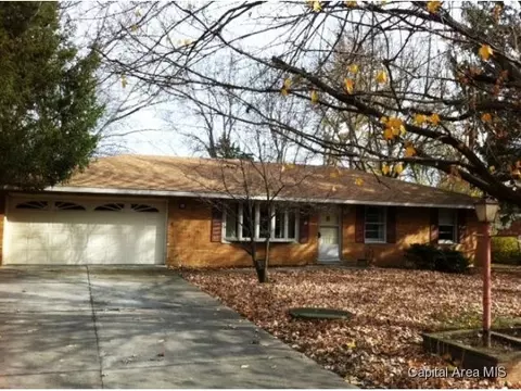 12 Lansing Dr, Springfield, IL 62703 photo 1