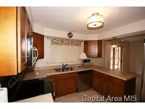 2313 Sylvan Rd, Springfield, IL 62704 photo 8