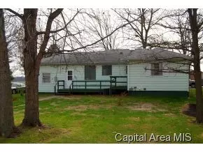 228 E Palmer, Greenview, IL 62642 photo 5