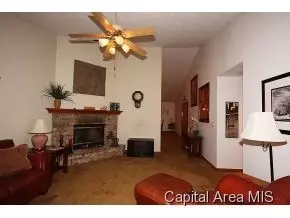 1609 Thornhill Dr, Springfield, IL 62711 photo 6