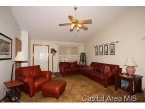 1609 Thornhill Dr, Springfield, IL 62711 photo 4
