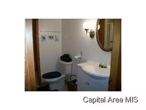 299 S Laurel, Bluffs, IL 62621 photo 8