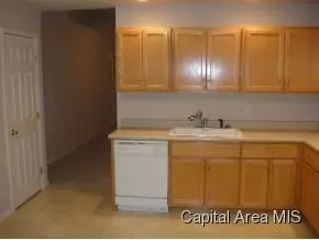2809 Dryden, Springfield, IL 62711 photo 3