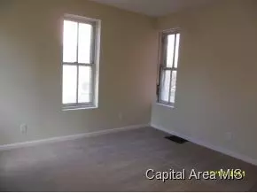 147 N Macarthur, Springfield, IL 62702 photo 4