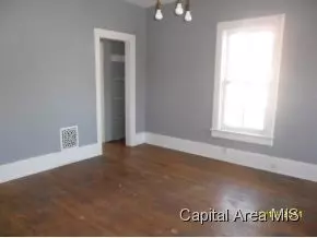 147 N Macarthur, Springfield, IL 62702 photo 10