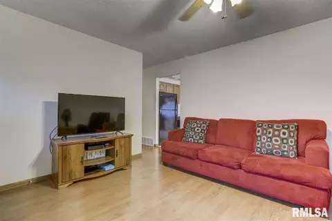 2101 Scarbrough Rd, Springfield, IL 62702 photo 13