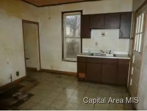 838 S 3rd, Springfield, IL 62703 photo 6