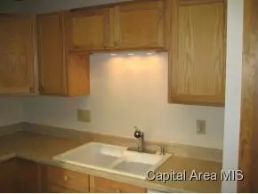 2553 W Monroe, Springfield, IL 62704 photo 6