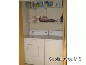 2553 W Monroe, Springfield, IL 62704 photo 8