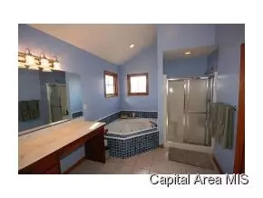 1140 Bridle Path Ln, Springfield, IL 62712 photo 5