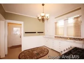 829 S State St, Springfield, IL 62704 photo 9