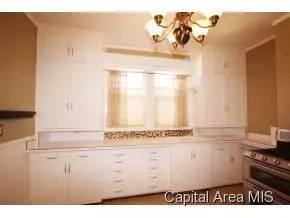 829 S State St, Springfield, IL 62704 photo 10