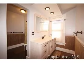 829 S State St, Springfield, IL 62704 photo 17