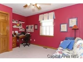 3321 Red Bud, Springfield, IL 62712 photo 2