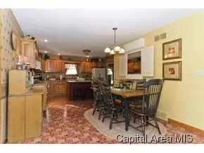3321 Red Bud, Springfield, IL 62712 photo 3