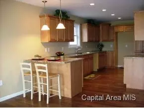 4413 Bay Hl, Springfield, IL 62711 photo 2