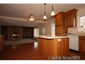 2 Lamplighter Ln, Springfield, IL 62712 photo 8
