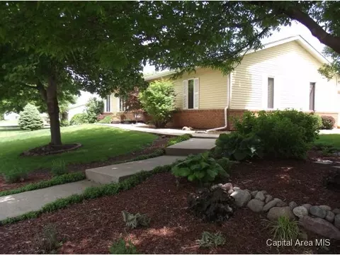 433 Yeoman, Springfield, IL 62704 photo 1