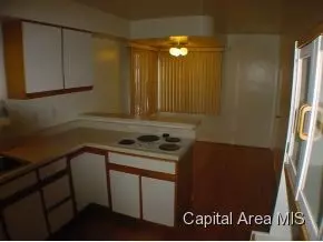 2068 N 6th Street St, Springfield, IL 62702 photo 7