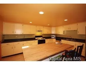 2211 Warwick, Springfield, IL 62704 photo 10