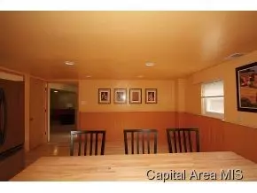 2211 Warwick, Springfield, IL 62704 photo 9
