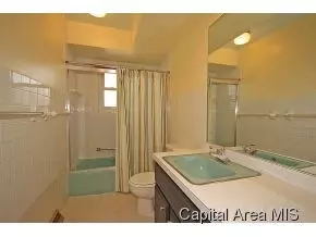 2211 Warwick, Springfield, IL 62704 photo 16
