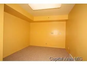 2211 Warwick, Springfield, IL 62704 photo 19