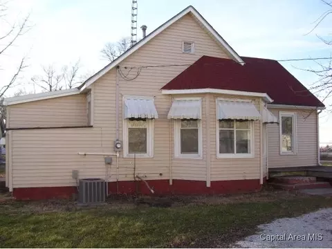 101 S Maple, Assumption, IL 62510 photo 1