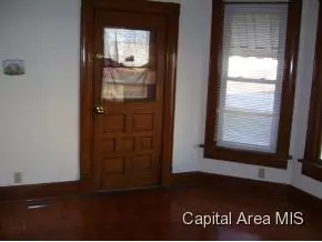 101 S Maple, Assumption, IL 62510 photo 3