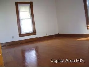 101 S Maple, Assumption, IL 62510 photo 5
