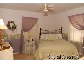 900 N Osburn, Springfield, IL 62702 photo 6